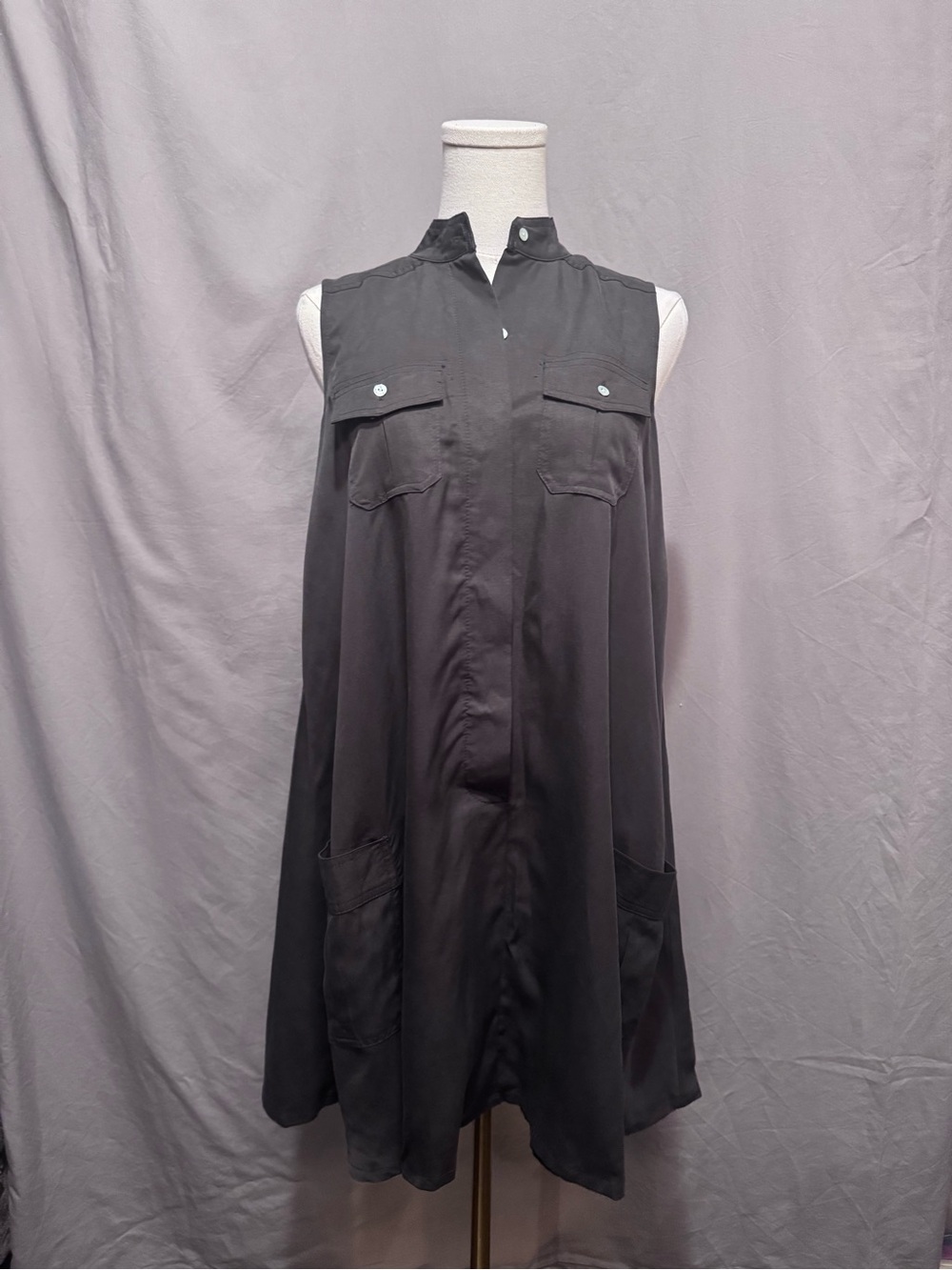 NWT Neiman Marcus Sleeveless Shirt Dress -Size 4